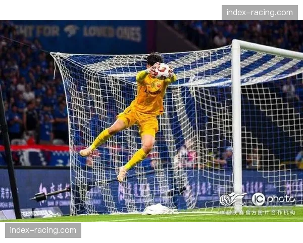 颜骏凌前三轮扑救成功率仅三成 海港门将状态低迷成防守隐患 颜骏凌前三轮扑救成功率仅三成 海港门将状态低迷成防守隐患